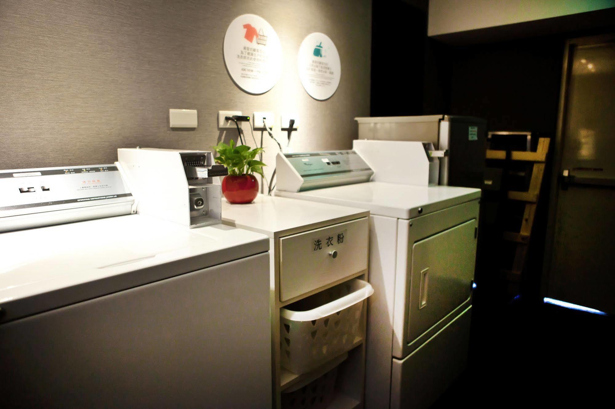 Stay Inn Taipei Exteriör bild